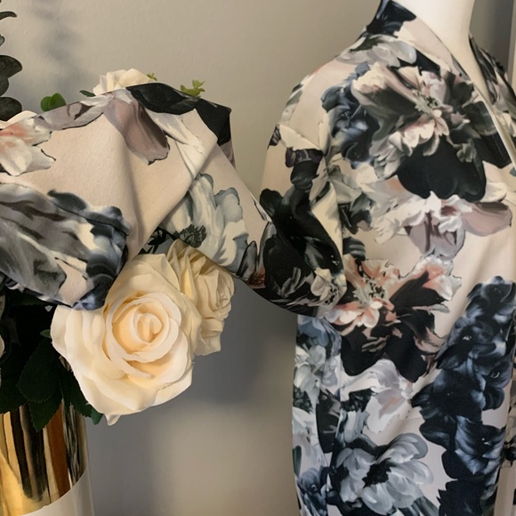 Flower jacket - Picture 3 of 11